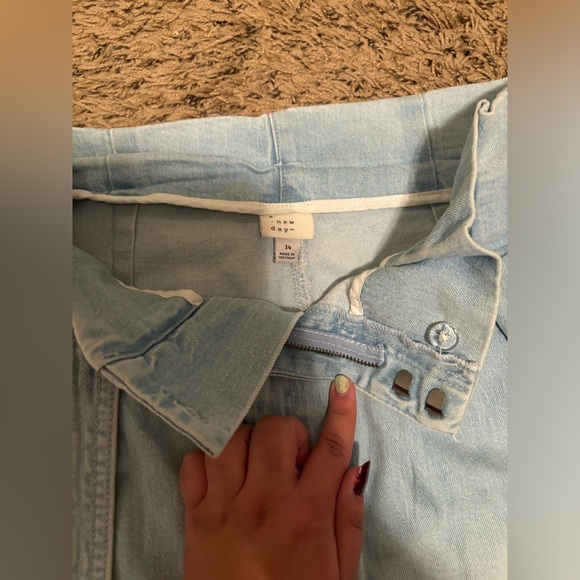 Women’s A New Day Jeans. - Picture 4 of 9